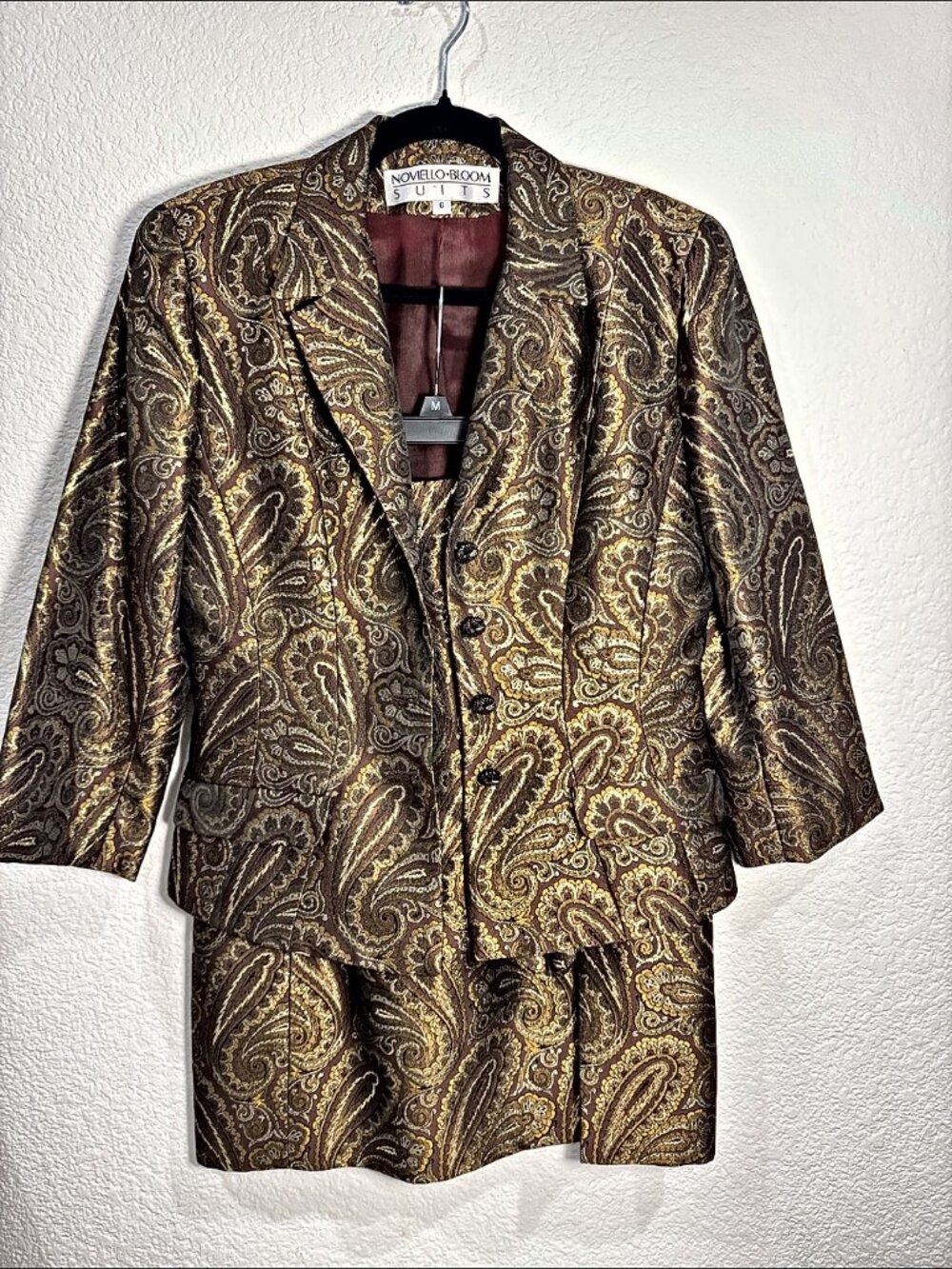 VTG Noviello-Bloom Metallic Gold Paisley Brocade Skirt Suit Set Size 6 USA